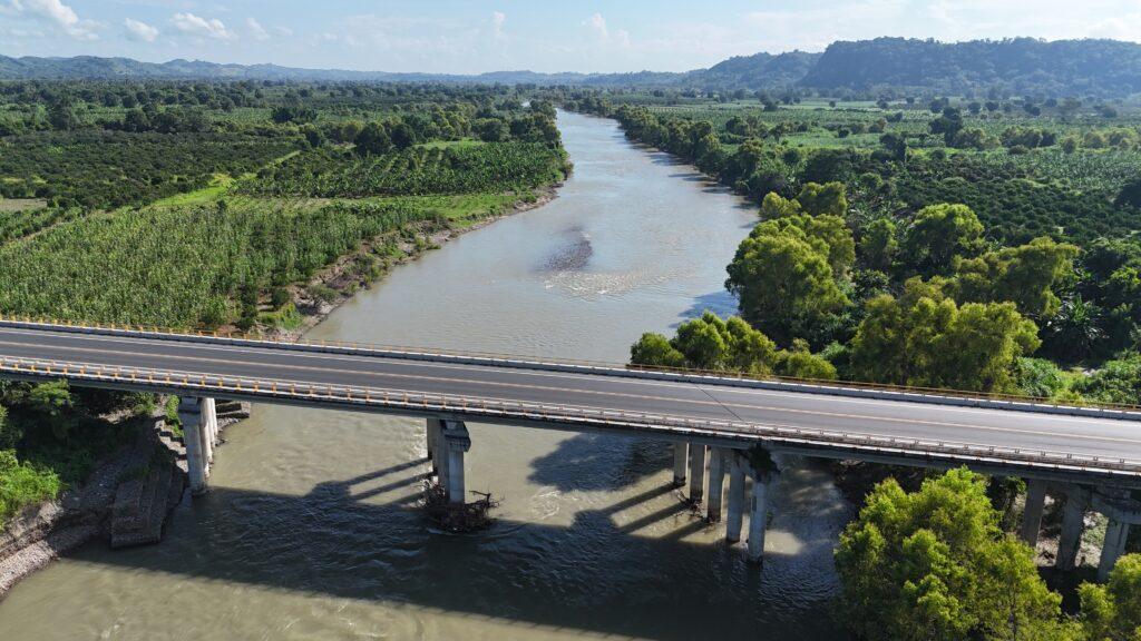 INSPECCIÓN DETALLADA DE PUENTE CAZONES III DE LA AUTOPISTA GUTIERREZ ZAMORA-TIHUATLÁN, fotografía 1