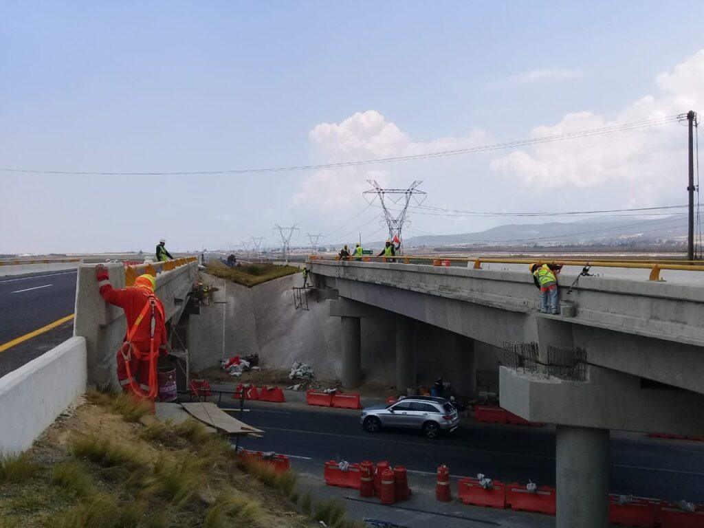 SUSTITUCIÓN INTEGRAL DE APOYOS DE NEOPRENO EN ESTRUCTURA UBICADA EN KM 103 + 433 DEL LIBRAMIENTO PEROTE, fotografía 3
