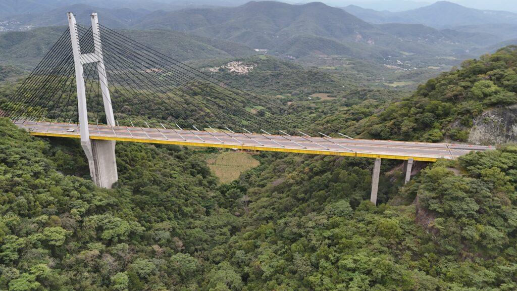 PROYECTO DE INGENIERÍA DETALLADA PARA SUSTITUCIÓN DE TIRANTES DEL PUENTE BARRANCA EL ZAPOTE KM 254+800, AUTOPISTA CUERNAVACA-ACAPULCO, fotografía 1